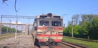 Окупанти вдарили по залізничній станції у Вільнянську, постраждали пасажири