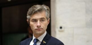 НАТО має засоби, щоб зрівняти з землею бази Росії в Калінінграді, – глава МЗС Литви