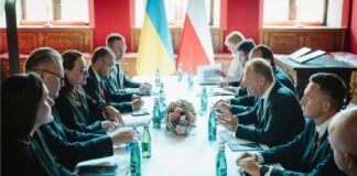 Свириденко зустрілася з Туском на тлі кризи з Польщею