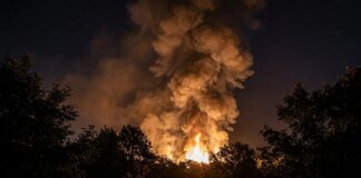 У Києві після масованої атаки є численні руйнування, під завалами одного з будинків можуть бути люди – МВА