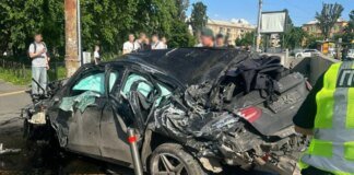 У Києві затримано водія Mercedes за ДТП з чотирма загиблими, він під конвоєм – поліція