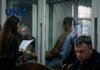 Водій, який в’їхав у перехід і спричинив загибель чотирьох людей, прибув до зали суду в інвалідному візку