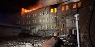 Нічна атака на Запоріжжя – рятувальники показали наслідки