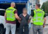 Приходив у гості, коли не було дорослих: на Київщині затримано вчителя за розбещення школярки