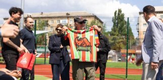 Зеленська та американський мільярдер Баффет зустрілися з вихованцями клубу «Локомотив»