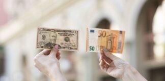 Курс валют після вихідних: скільки коштують долар і євро у перший день літа