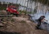 Спека під 50°C та сотні рятувальників: у Чорнобильській зоні триває гасіння пожежі (фото)