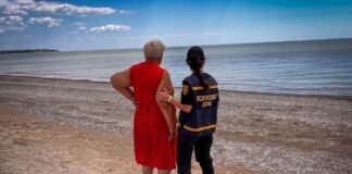 На Одещині третю добу шукають дитину, яку віднесло в море