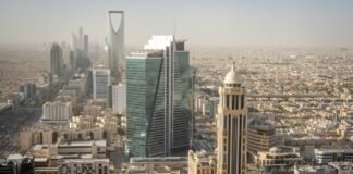 Вертоліт нафтового гіганта розбився в Саудівській Аравії, 14 загиблих