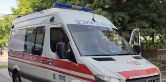 На Буковині обвалився міст з дітьми під час екскурсії, є госпіталізовані (відео)