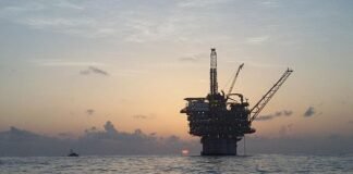 Ціни на нафту обвалилися до довоєнних рівнів