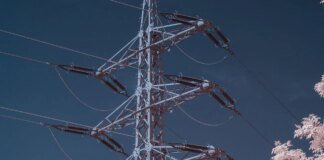 Чотири області частково без світла через атаки рф