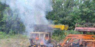 Ворожий БпЛА влучив у дрезину Укрзалізниці на Харківщині під час ремонту