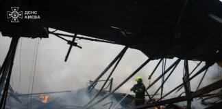 Ворожим ударом по Києву пошкоджено 42 трамвайні вагони, є зміни в русі