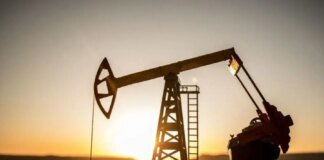 МЕА знизило прогноз видобутку нафти у рф після українських ударів