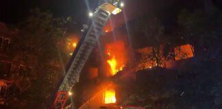Дрон рф влучив у багатоповерхівку в Запоріжжі, будинок охопила пожежа, є поранені