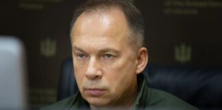 Зеленський розглядає питання звільнення Сирського – FT