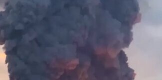 Зеленський підтвердив ураження логістичних центрів та нафтобази у рф