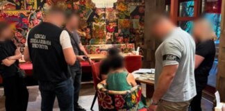 Вимагала 11 000 доларів за оформлення відстрочки – на Одещині затримали працівницю ТЦК