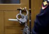 Розправа за правду? В РФ силовики затримали головного конкурента Путіна