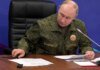 Путін у камуфляжі втрапив у кумедну ситуацію (відео)