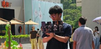 Oppo Find X10 вперше засвітився на реальних фото до анонсу