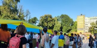 У Києві масштабна хода через відставку Федорова з Міноборони (фото, відео)