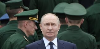 Путін кидає майже половину бюджету РФ на війну проти України, – ГУР