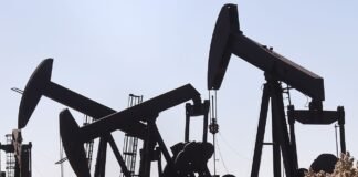 Нафта дорожчає через нове загострення між США та Іраном