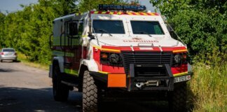 На Хмельниччині сапери ДСНС обстежують територію полігону після вибуху з детонацією