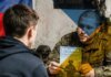 Окупанти на ТОТ агітують населення вступати до армії рф через безробіття – ЦНС
