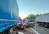 У Києві водій на авто врізався у вантажівку, загинули його дружина і дитина – поліція