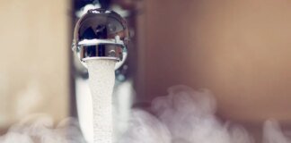 Ворог атакував у Києві обʼєкт критичної інфраструктури, у двох районах можуть бути перебої з гарячою водою – мер