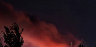 У Криму прогриміла серія вибухів та спалахнула пожежа