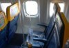 Пасажира літака Ryanair затягло у вікно, інцидент перевіряють