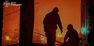 РФ двічі вдарила по «Київмедспецтрансу»: згоріли п’ять карет швидкої