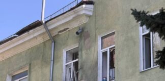 Росіяни атакували двома дронами лікарню в Краматорську