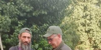 Дика лисиця заблокувала вхід до будинку на Київщині: чим усе закінчилося