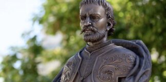Зеленський підписав указ про встановлення пам’ятника Мазепі у Києві