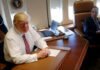 Біля гольф-клубу Трампа перехопили літаки