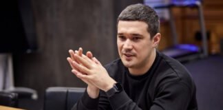 Федоров після відставки намагається домовитися з Маском про Starlink