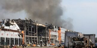 Склади під ударом: чому з магазинів зникають молочка та сигарети і до чого готуватися покупцям