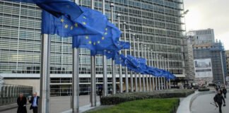 У Єврокомісії заявили, що не знали про поїздку директора ЦРУ до москви