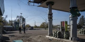 Бетонні плити та мішки з піском: як тилові АЗС захищаються від атак Росії