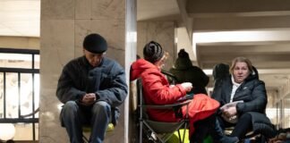 Евакуація та допомога взимку: кому з киян треба оновити дані