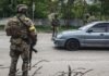 Транспорт ловлять на слух. РФ застосовує нову тактику з дронами на фронті (відео)