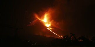 Виверження Етни зупинило авіарейси в аеропорту Катанії